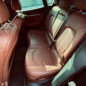 اجاره مازراتی لوانته (Maserati Levante) در جزیره کیش